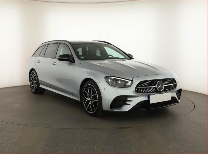 Mercedes-Benz Triedy E