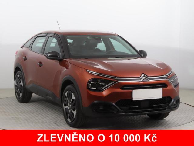 Citroën C4 1.2 PureTech, ČR, 1.MAJ, KM