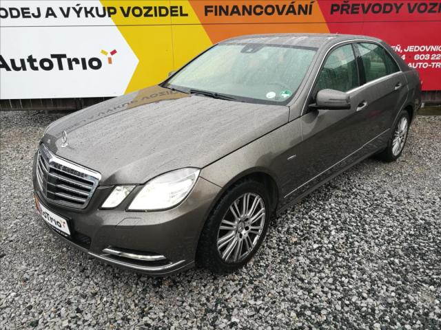 Mercedes-Benz Triedy E