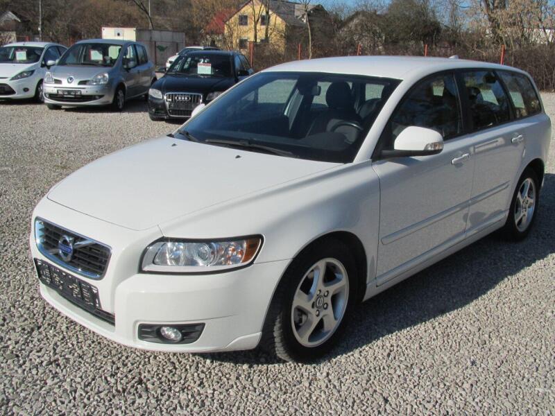 Volvo V50