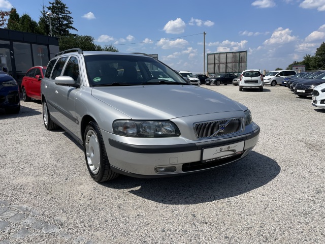 Volvo V70 2.4 i 103 KW Tažné