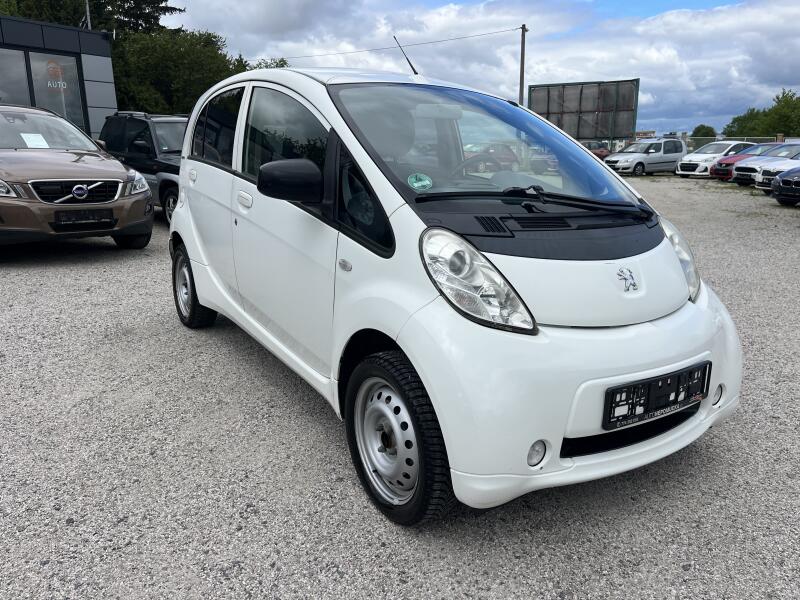 Peugeot iOn