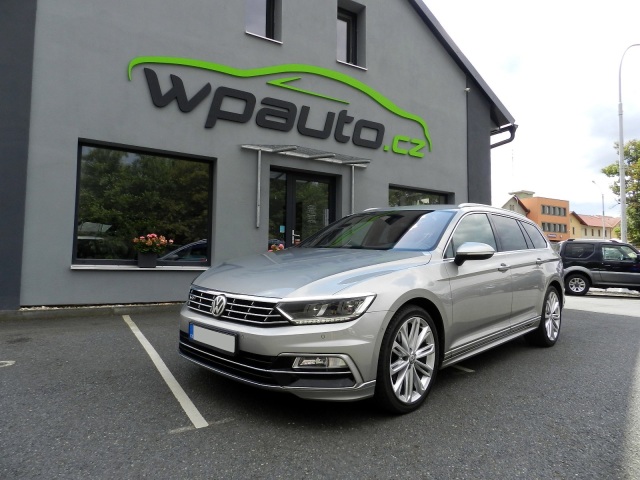 Volkswagen Passat 2.0 TDi 140 kW R-LINE