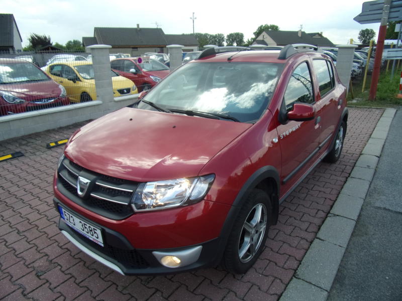 Dacia Sandero (2014) 0,9i STEPWAY KLIMA ALU TEMP - fotografie inzerátu