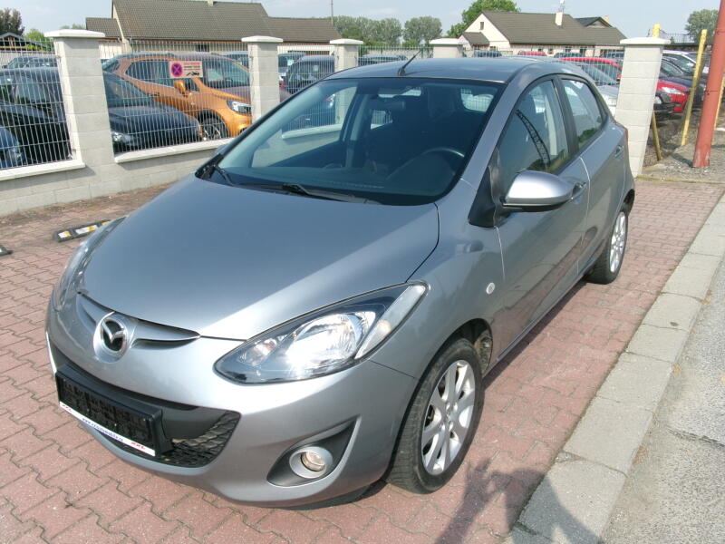 Mazda 2