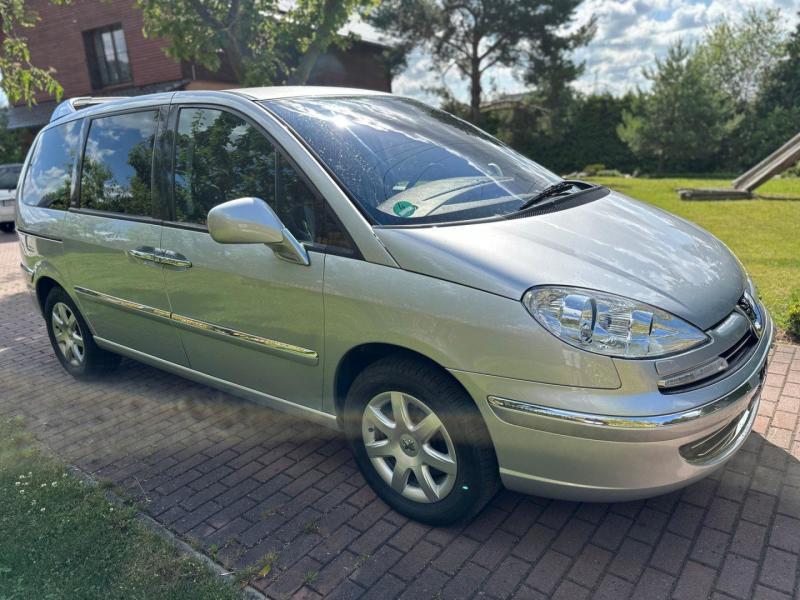 Peugeot 807