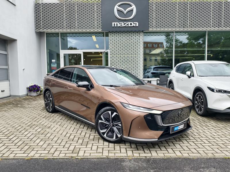 Mazda 6e