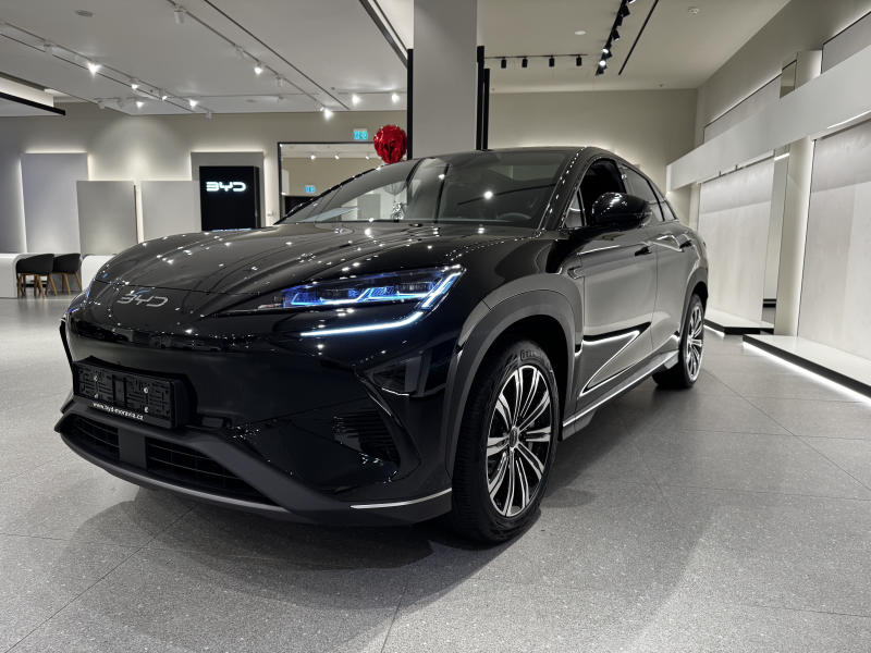 BYD Sealion 7
