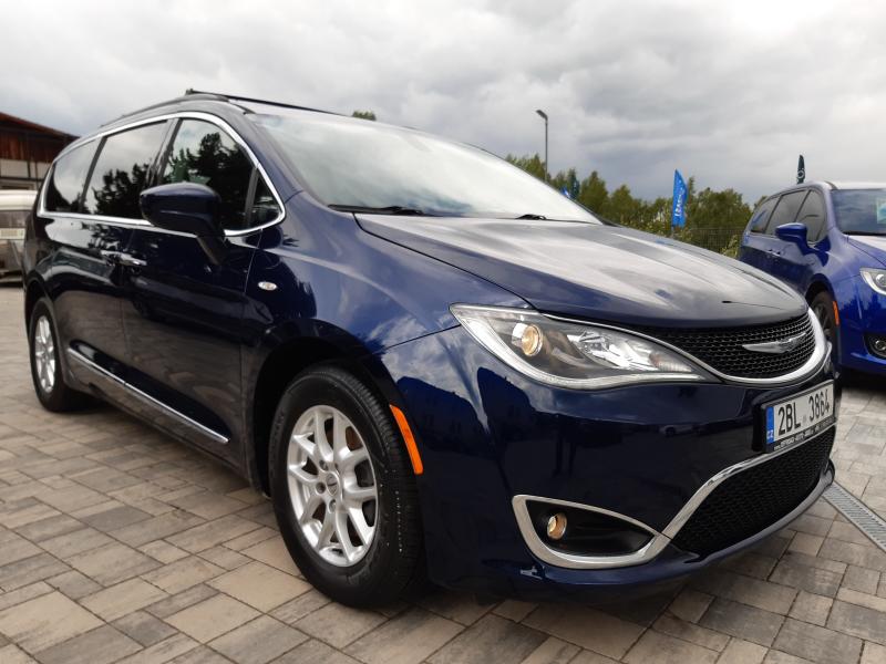 Chrysler Pacifica