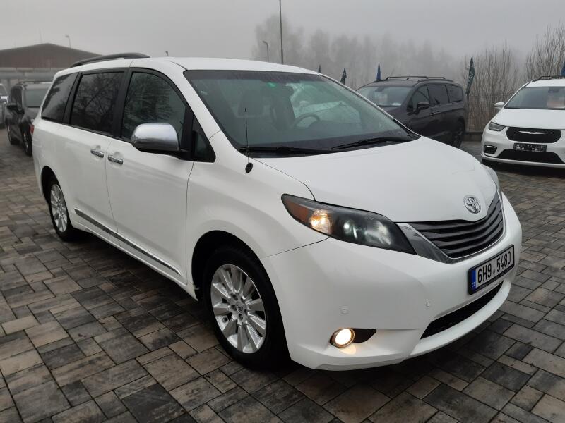 Toyota Sienna