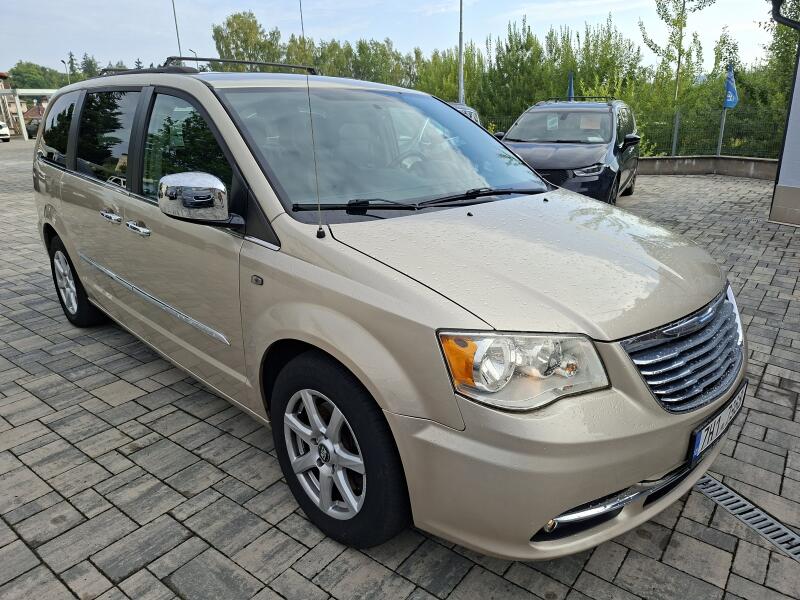Chrysler Town & Country