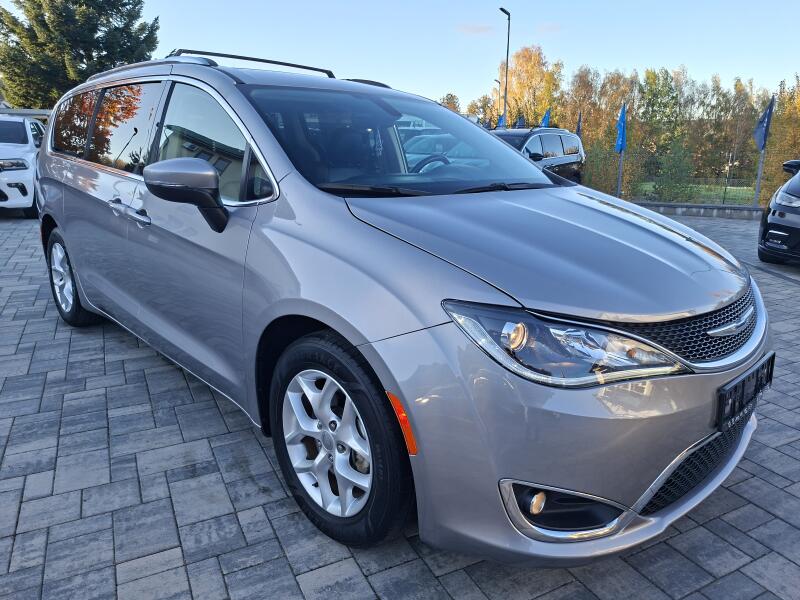 Chrysler Pacifica