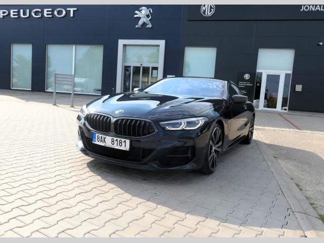 BMW M8 4.4 M850i xDrive AT Coupe