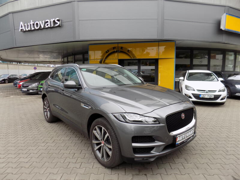 Jaguar F-Pace
