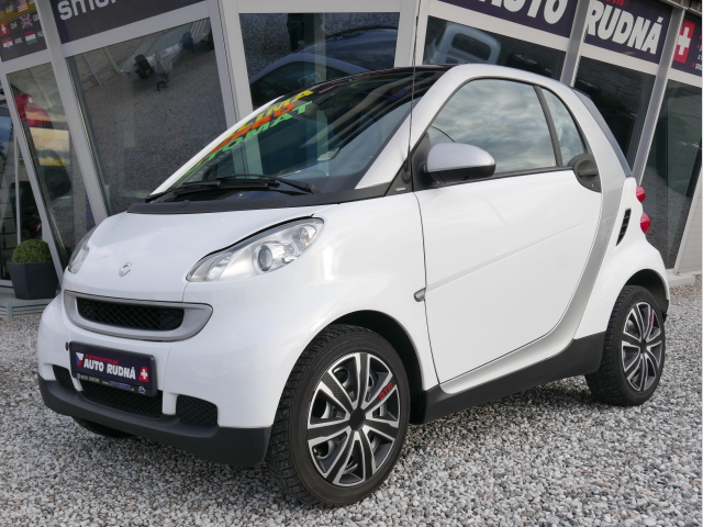 Smart Fortwo 1,0 62kW Automat REZERVACE