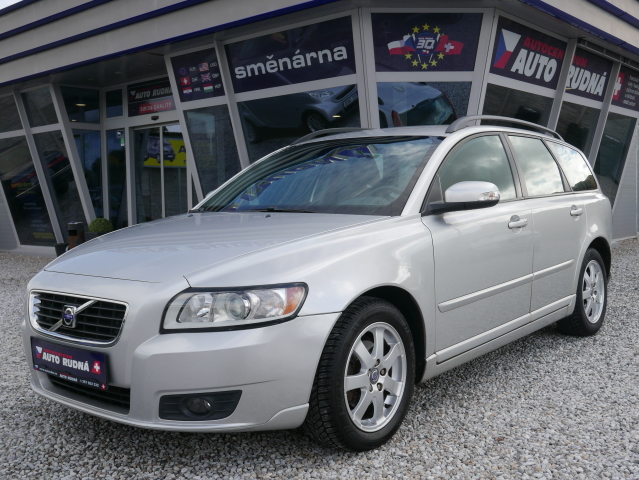 Volvo V50