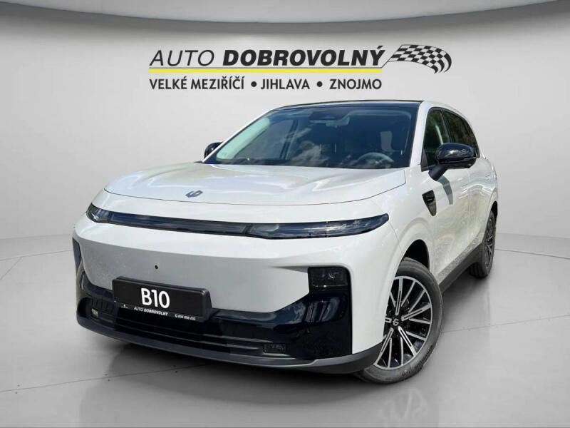 Leapmotor B10