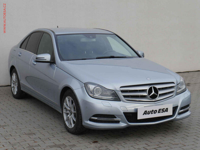 Mercedes-Benz Triedy C
