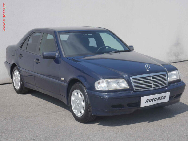 Mercedes-Benz Triedy C