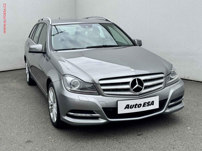 Mercedes-Benz Triedy C