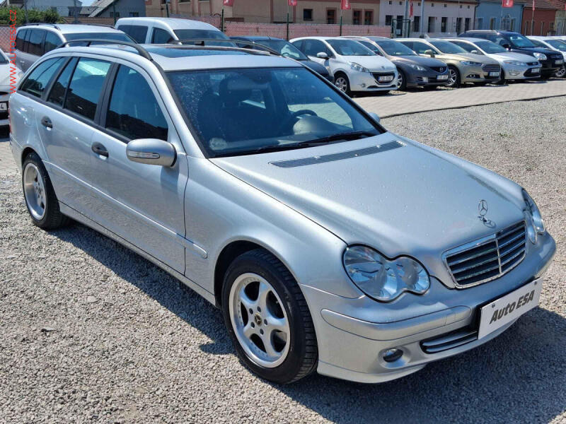 Mercedes-Benz Triedy C