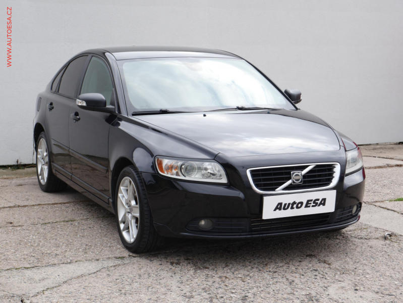 Volvo S40