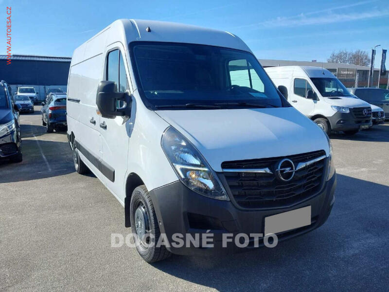 Opel Movano