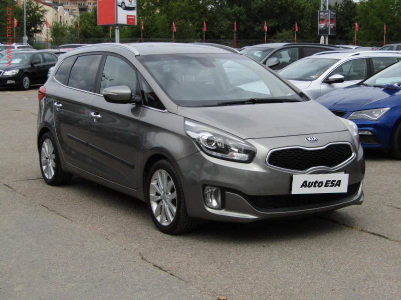 Kia Carens