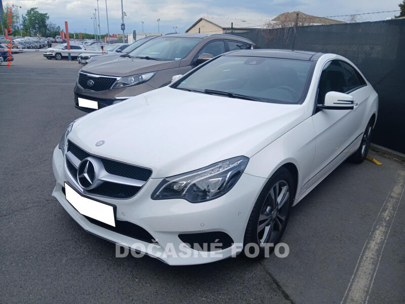 Mercedes-Benz Triedy E