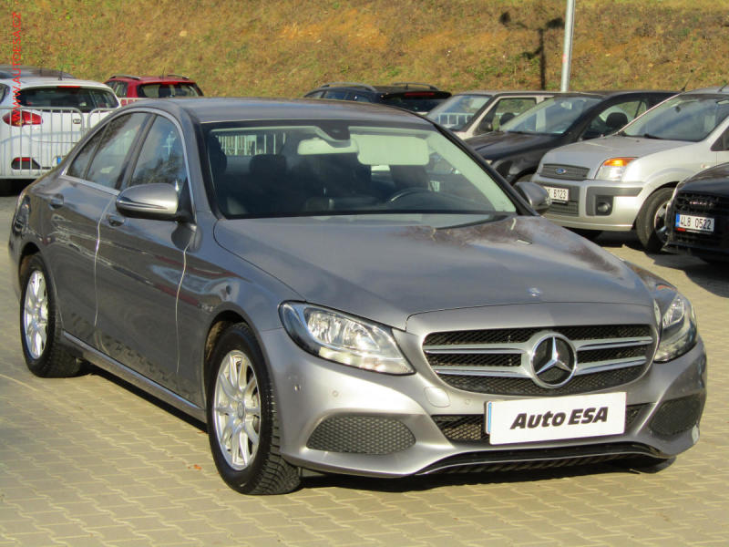 Mercedes-Benz Triedy C