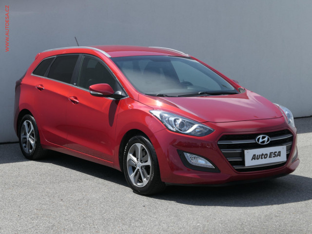 Hyundai i30 1.6CRDI, ČR, AC, výhřev