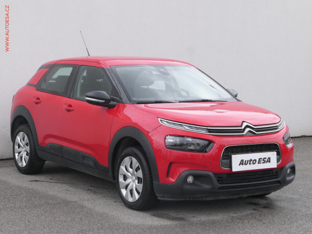 Citroën C4 Cactus 1.2i, 1.maj,ČR, AC