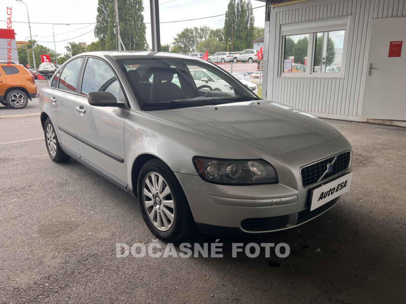 Volvo S40