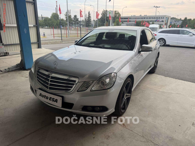 Mercedes-Benz Triedy E