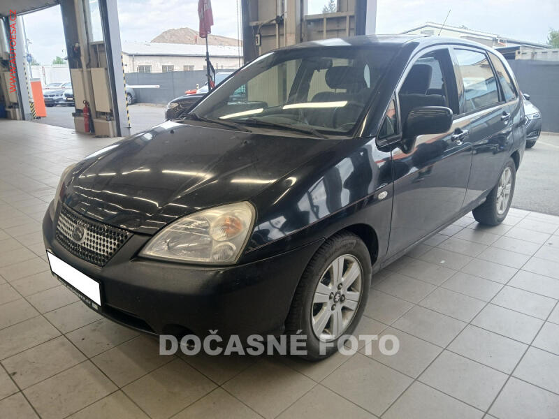 Suzuki Liana