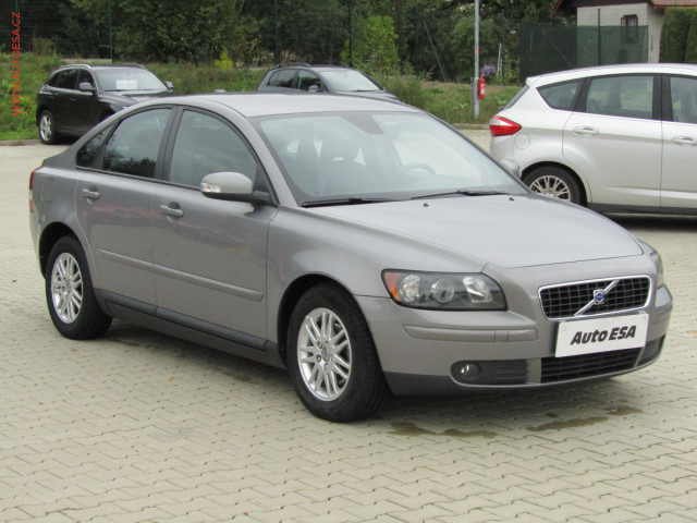 Volvo S40