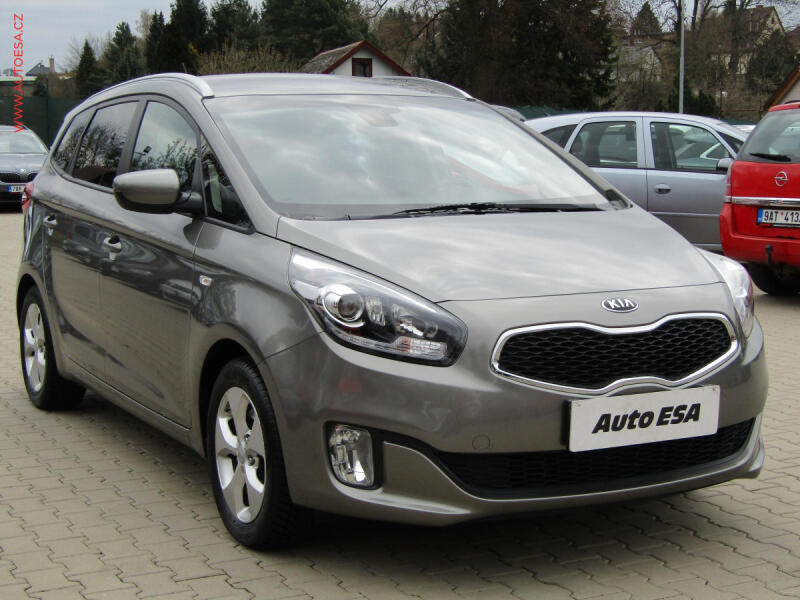 Kia Carens
