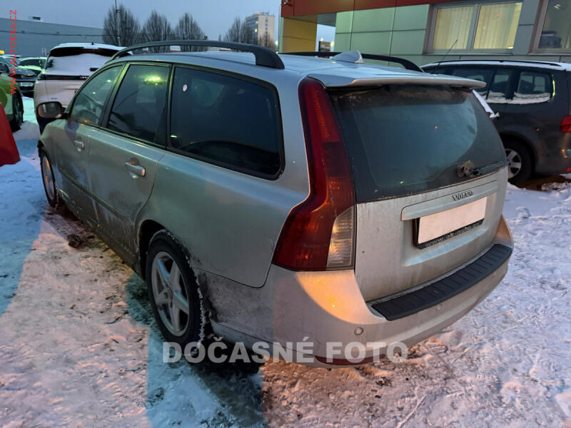 Volvo V50