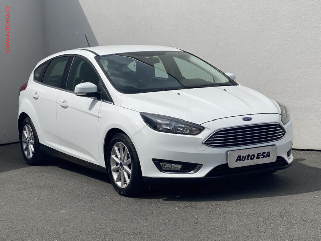 Ford Focus 1.5TDCi, ČR, Výhřev sed