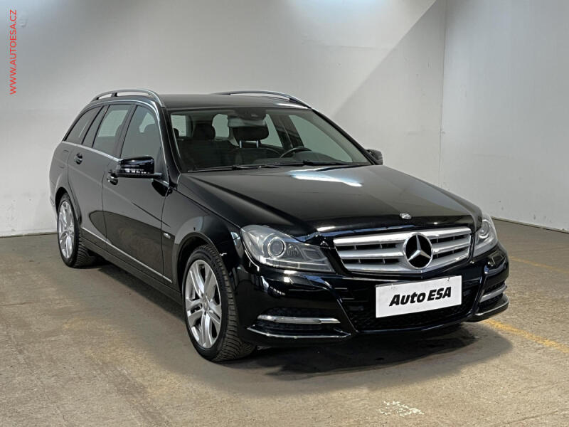 Mercedes-Benz Triedy C