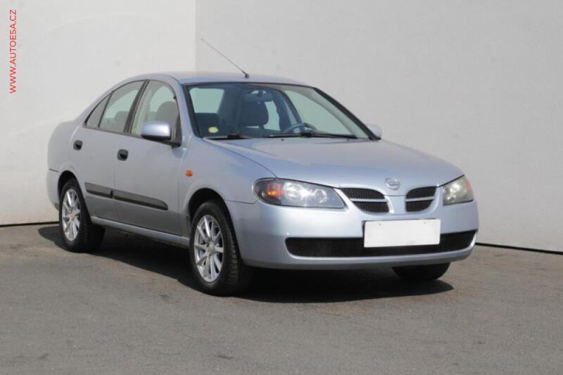 Nissan Almera