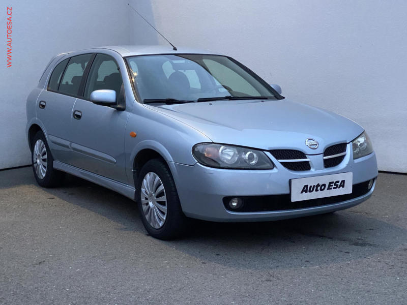 Nissan Almera