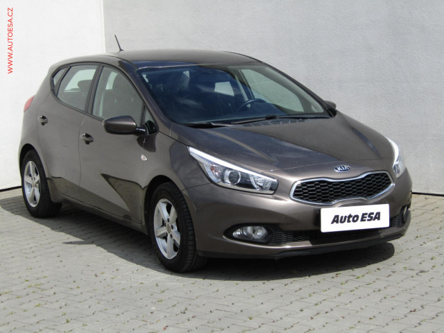 Kia Ceed 1.4CVVT, ČR, AC, tempo