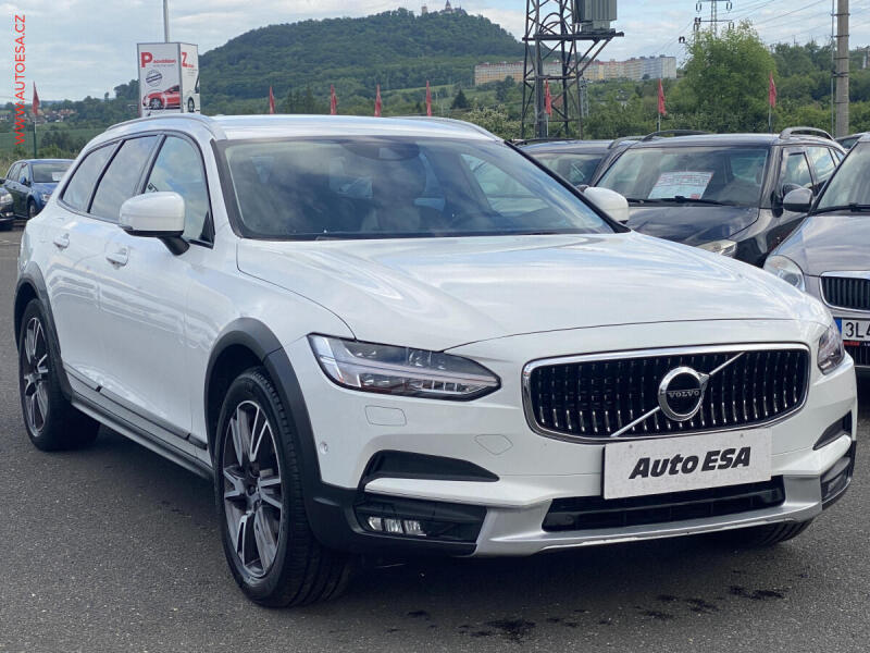 Volvo V90