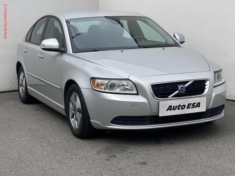 Volvo S40