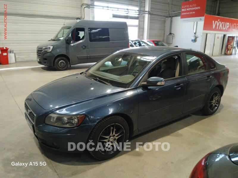 Volvo S40