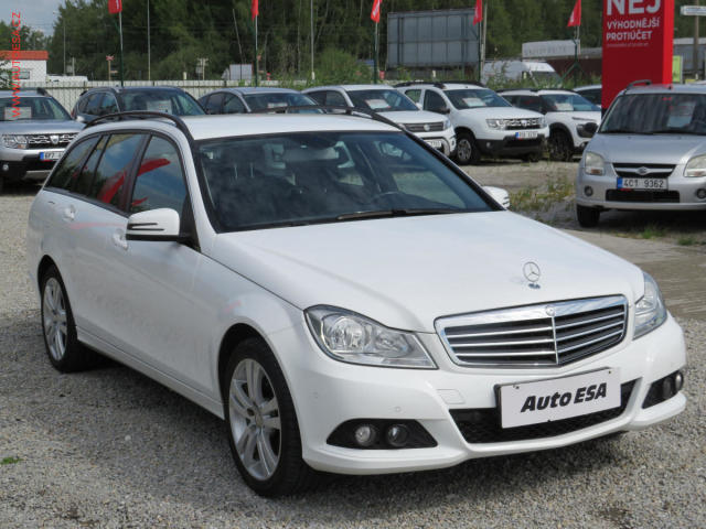 Mercedes-Benz Triedy C