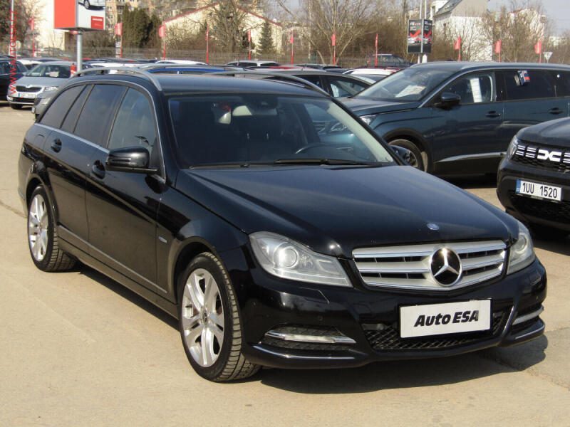 Mercedes-Benz Triedy C