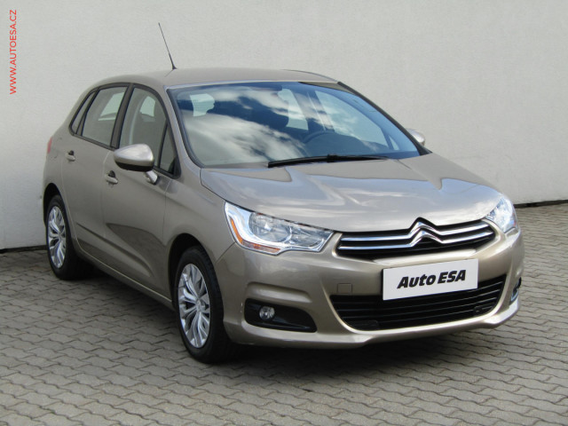 Citroën C4 1.4 VTi, 2.maj,ČR, AC, +kola