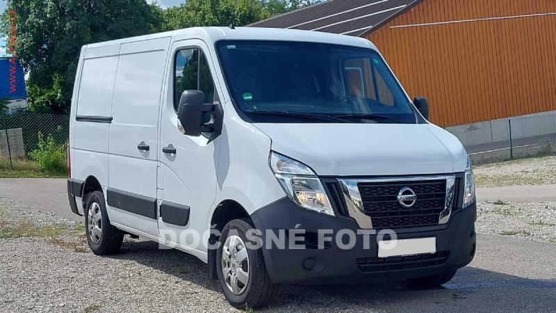 Nissan NV400